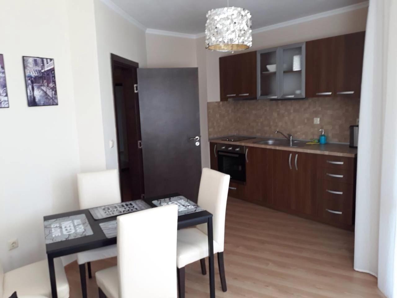 South Beach Apartments Obzor Eksteriør billede